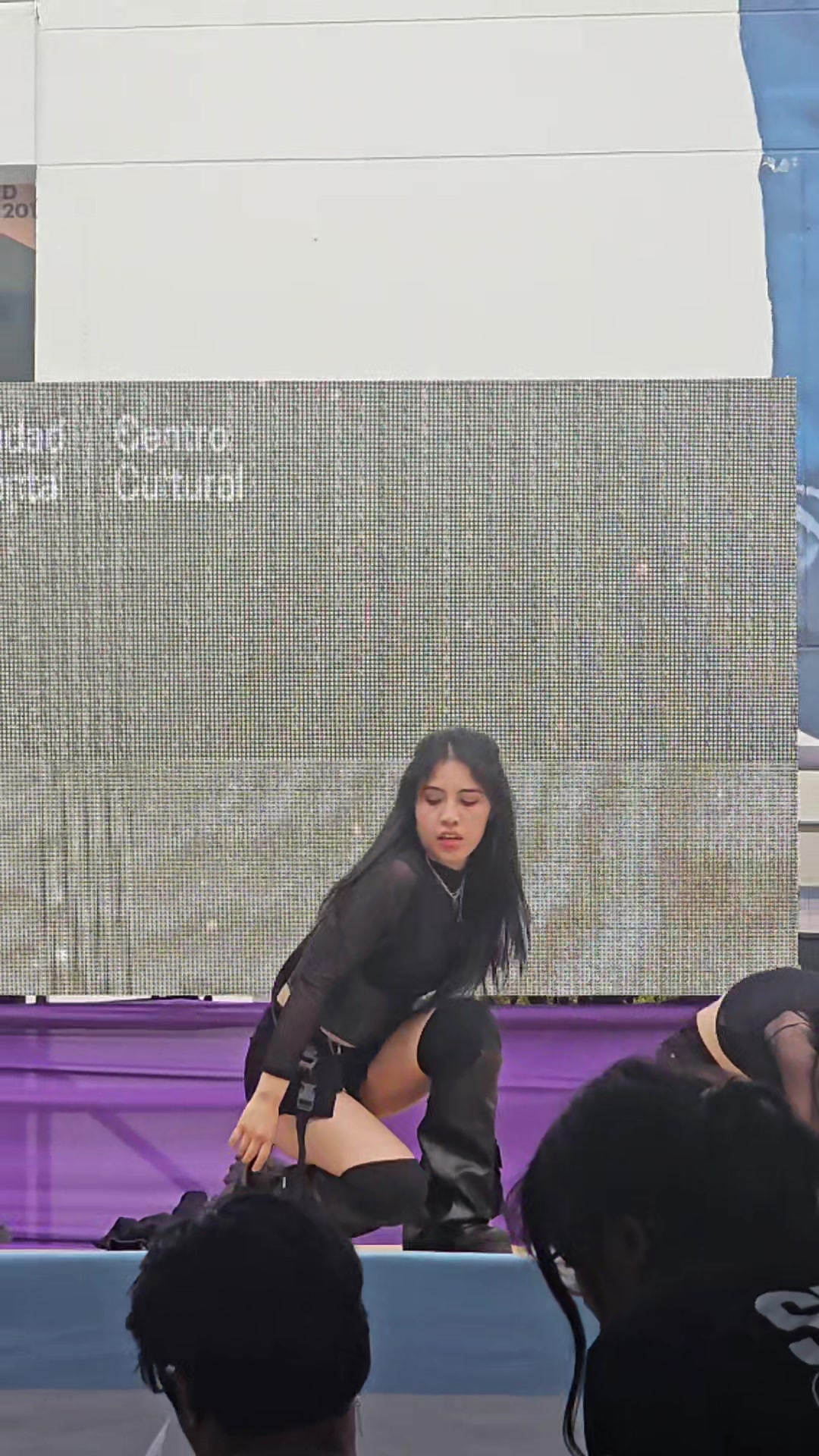 @Ari