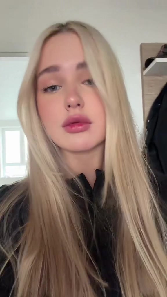 @это ксюша пикас
