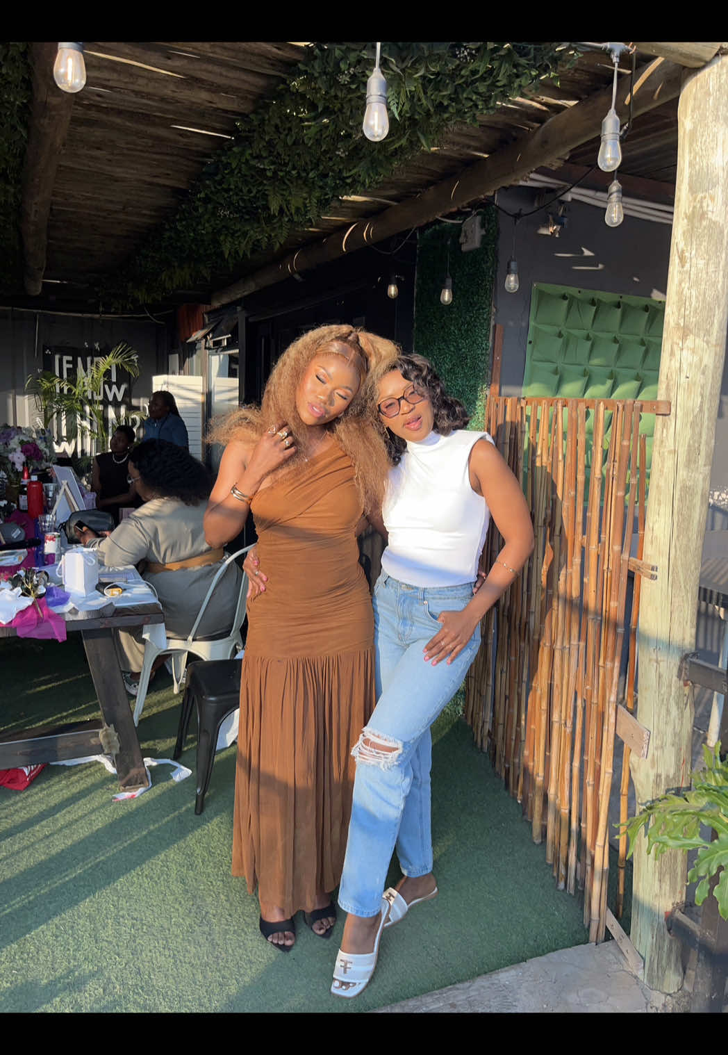 @Leago & Momma