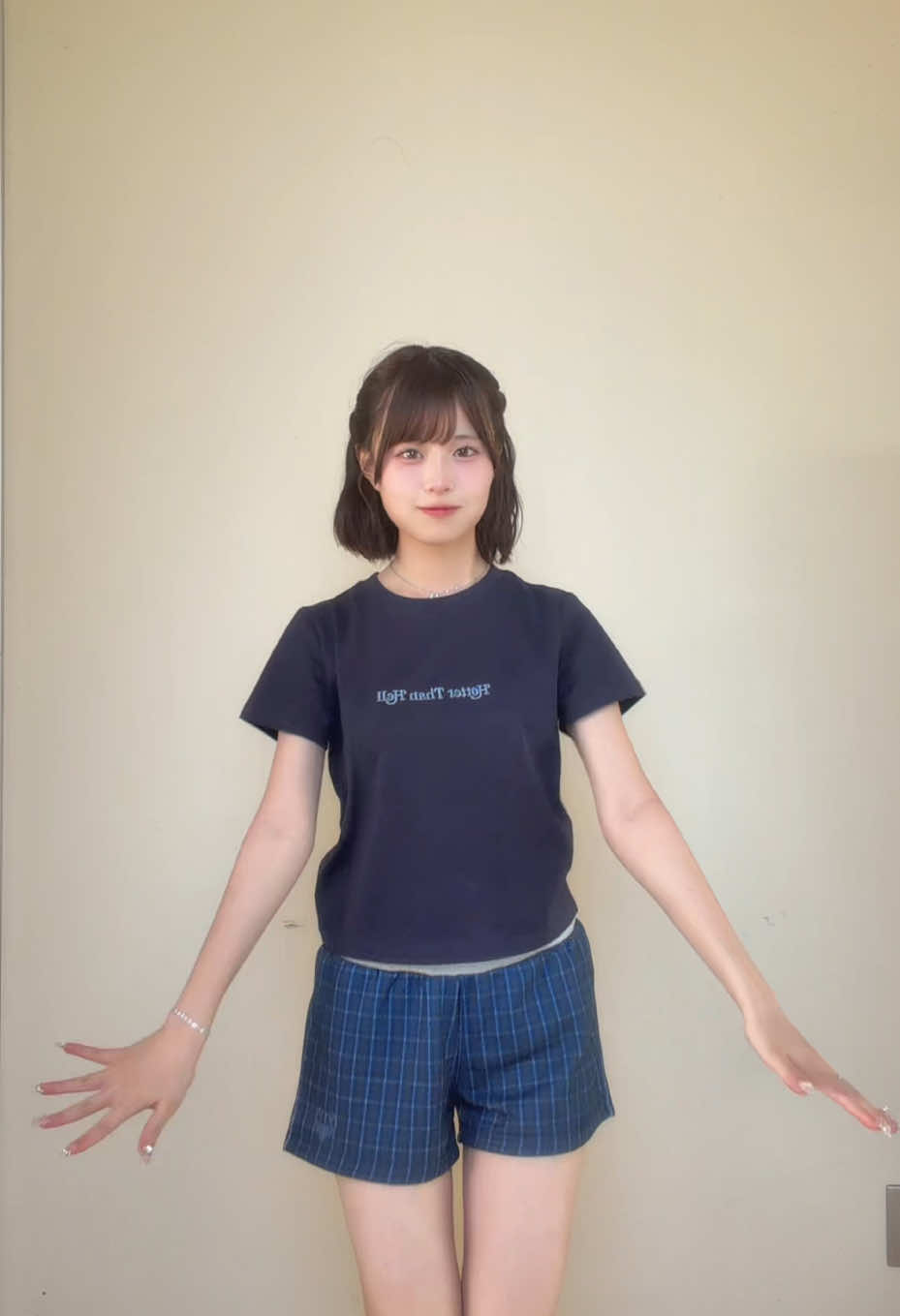 @表 すみれ (おもて すみれ)