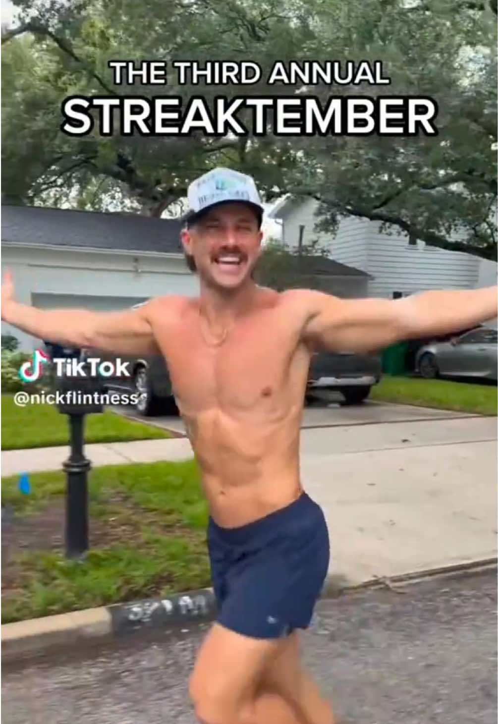 @missravennicole