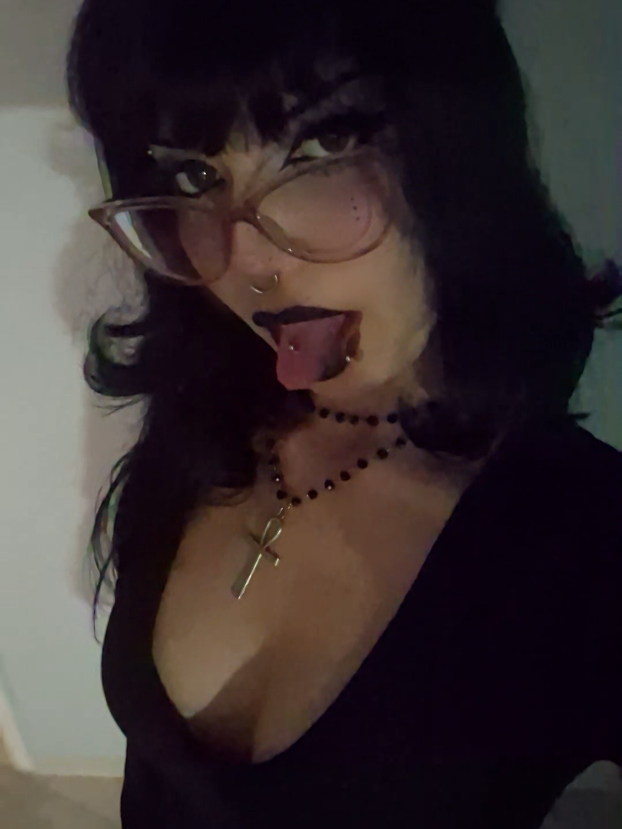 @Miss Dracula