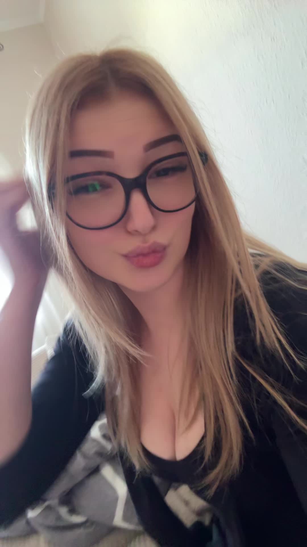 @Leni 🦖
