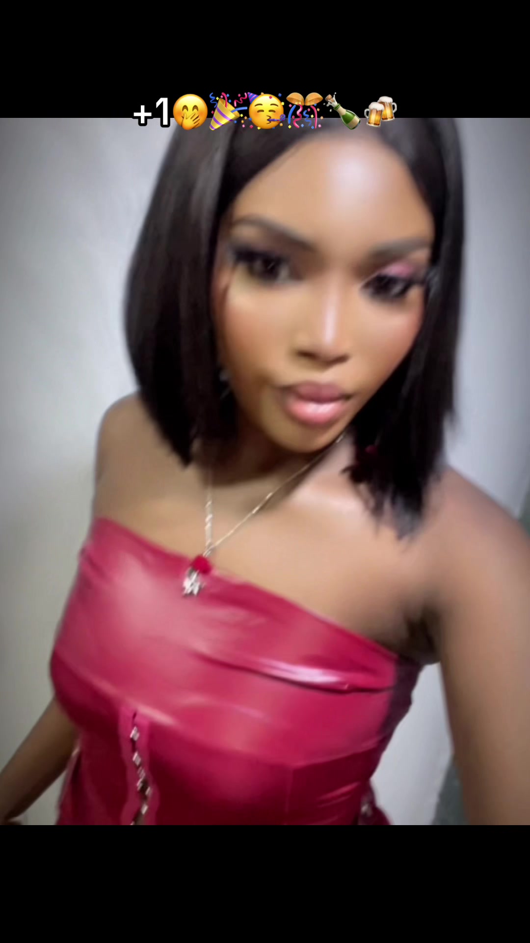 @AMAZING QUEEN 👸 🎀🌷❤️🫶🏻