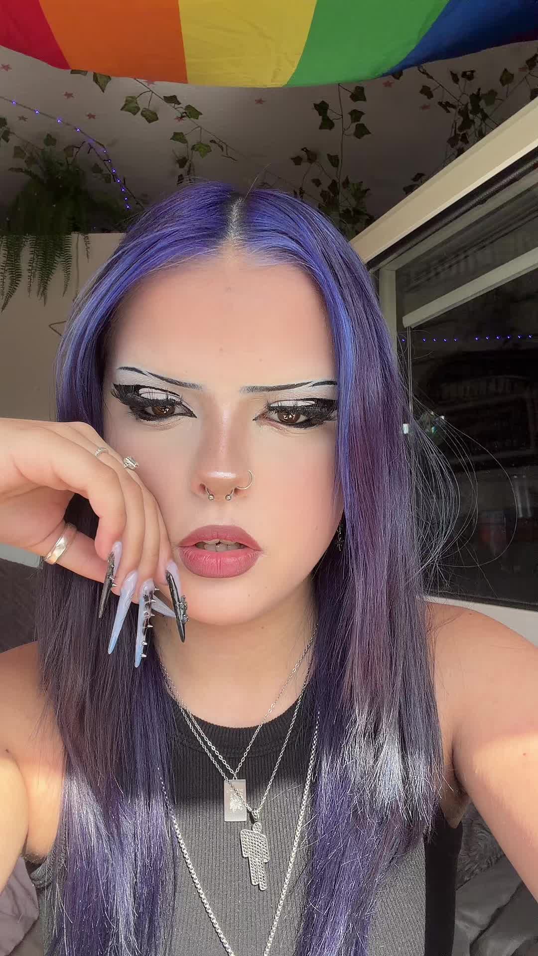 @⚢