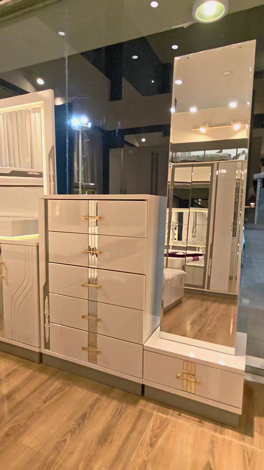 @غرف نوم اسواق الصواريخ