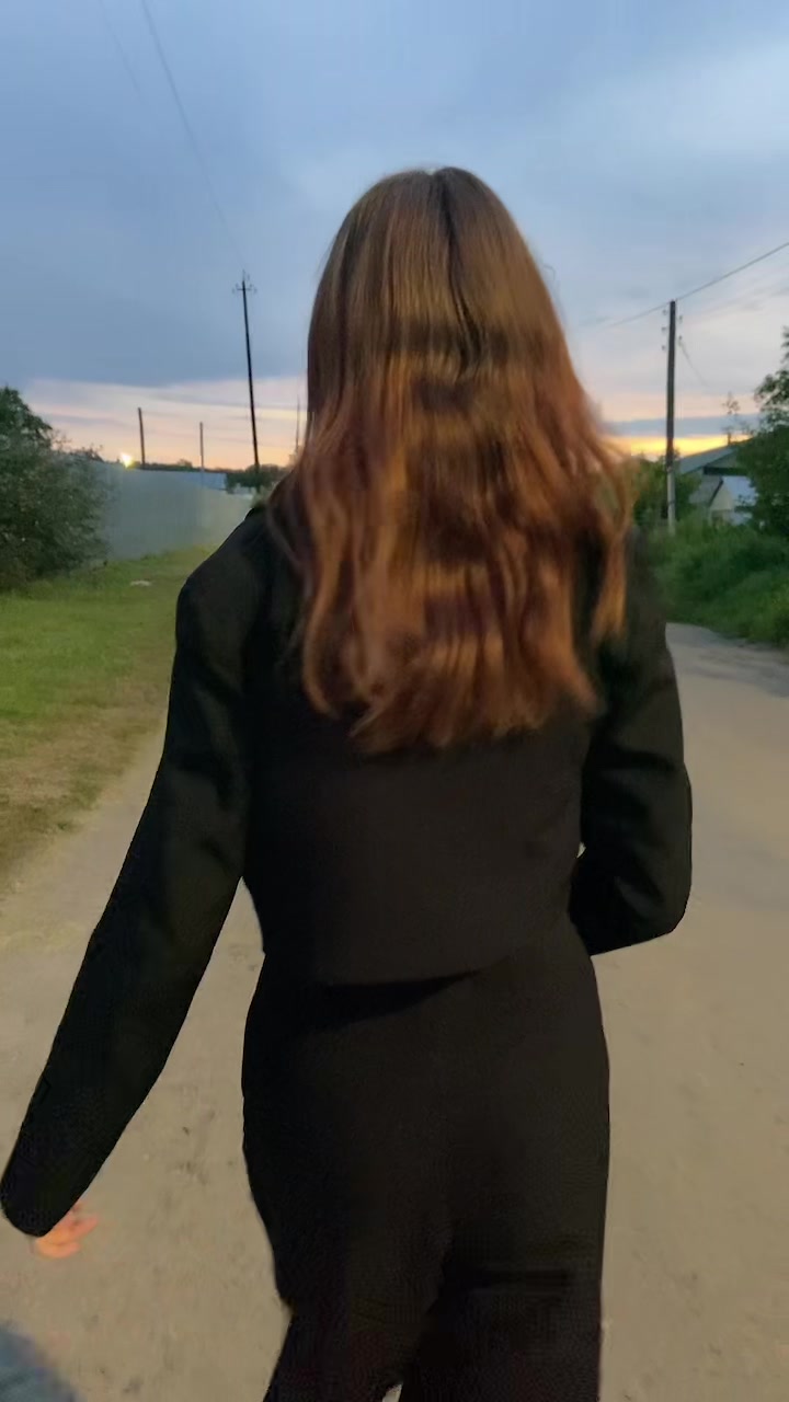 @…