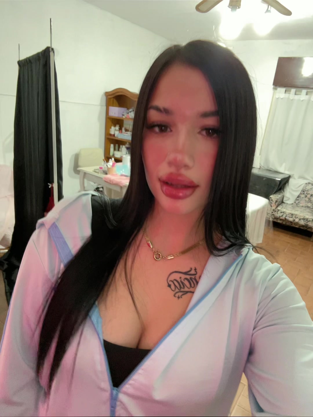 @Julicanella🥷