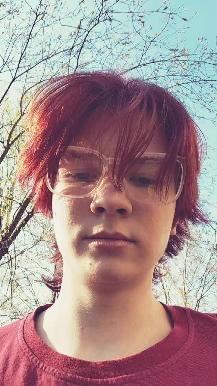 @Максимка RedFlag🚩