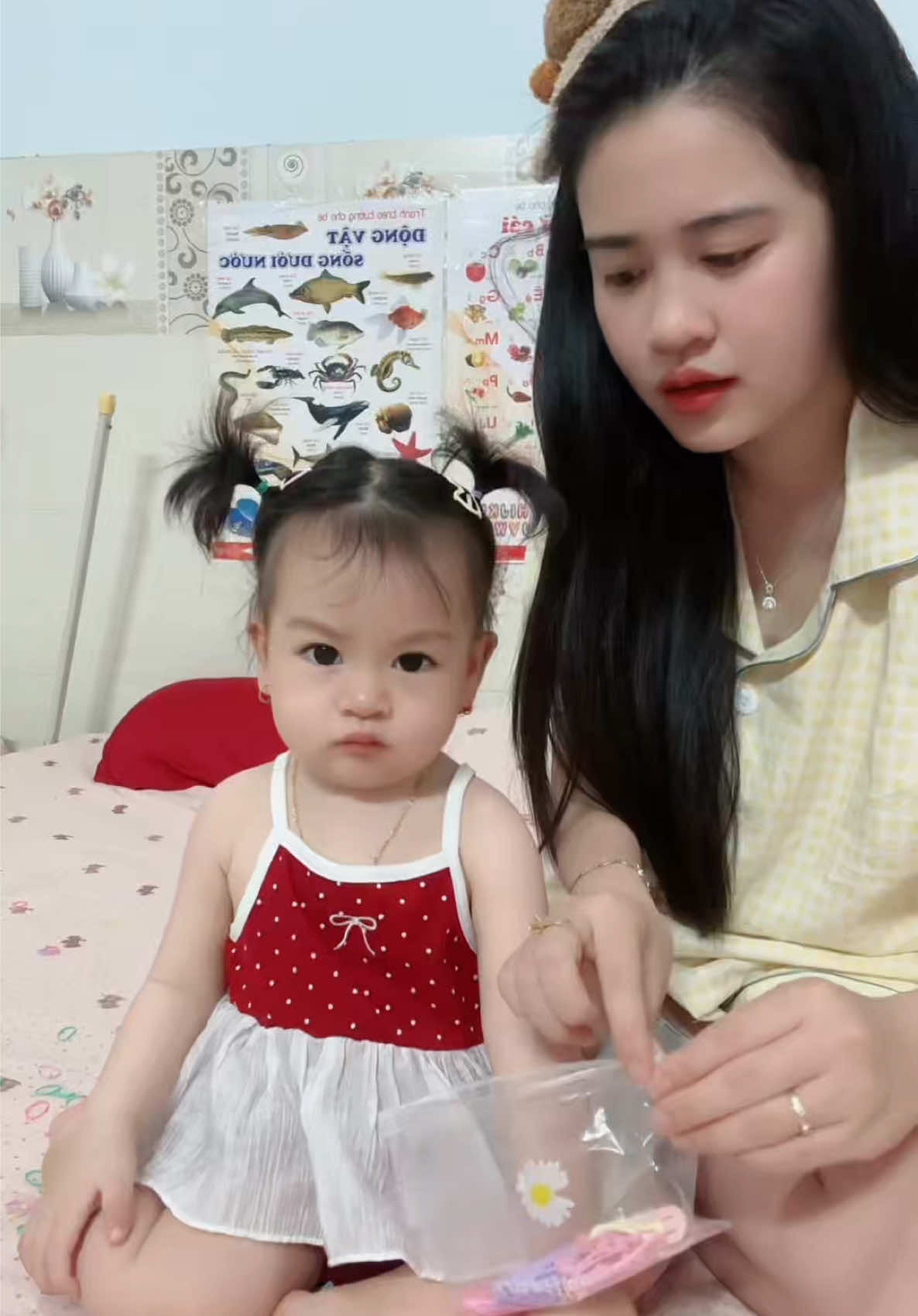 @Ngọc Ngọc- Mẹ 2 c&ocirc;ng ch&uacute;a