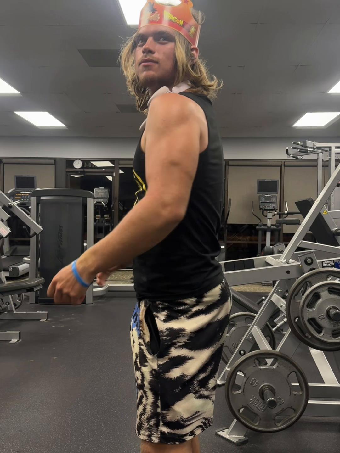 @Timothy20twink_