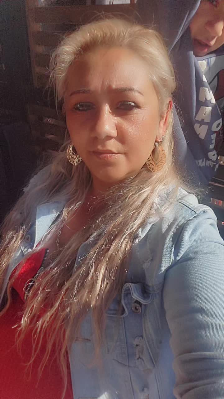 @angela