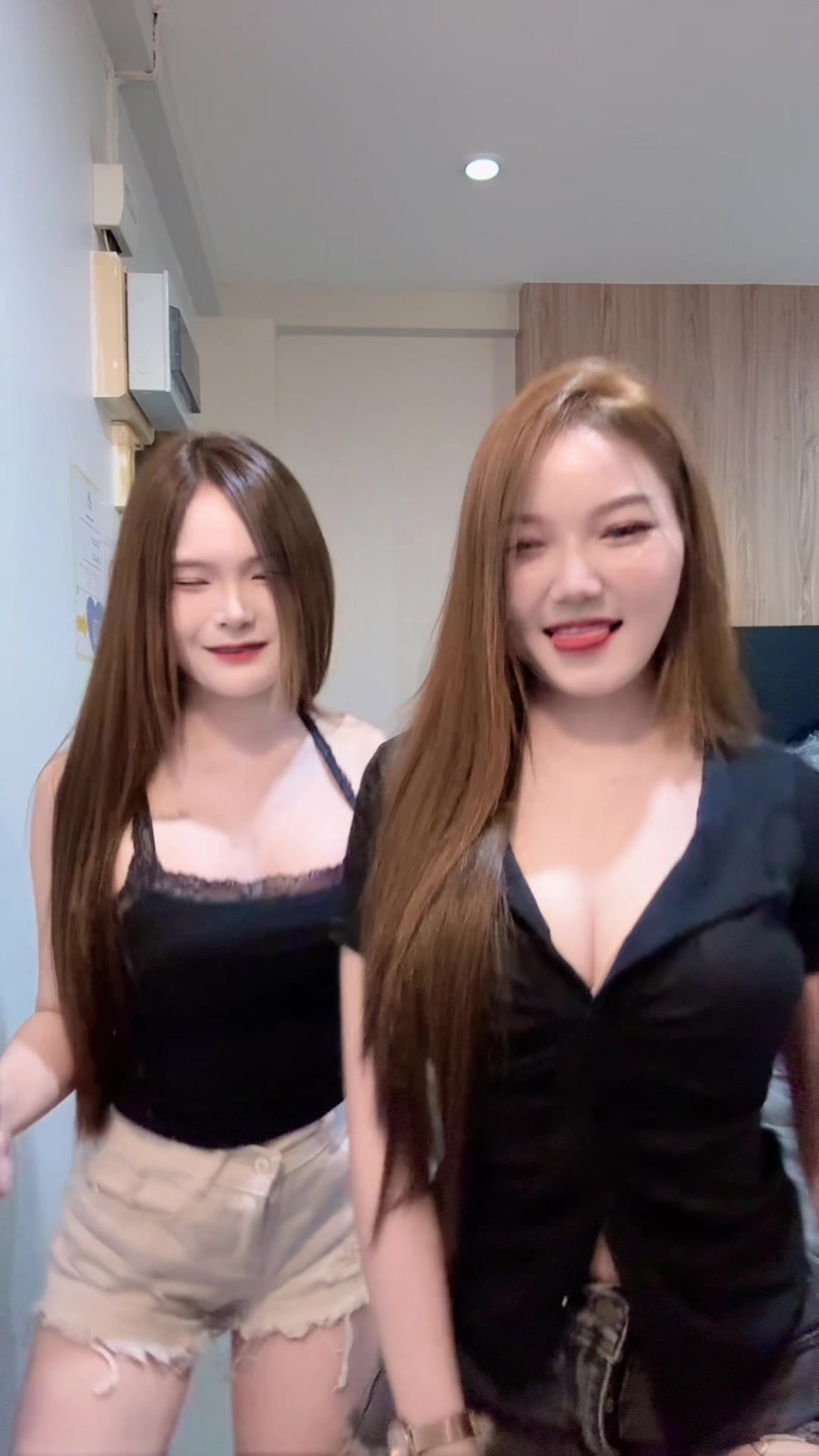 @มุก ไหมมมมม  ช่องที่ 2
