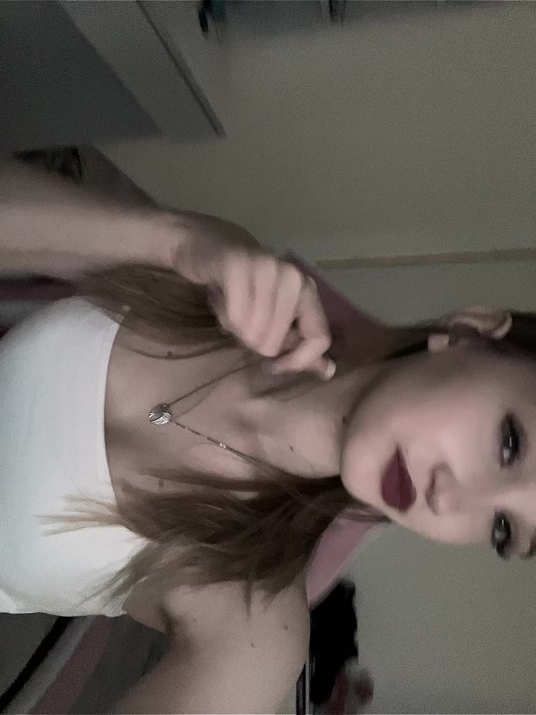 @👾