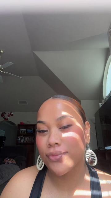 @Kioriana Livai