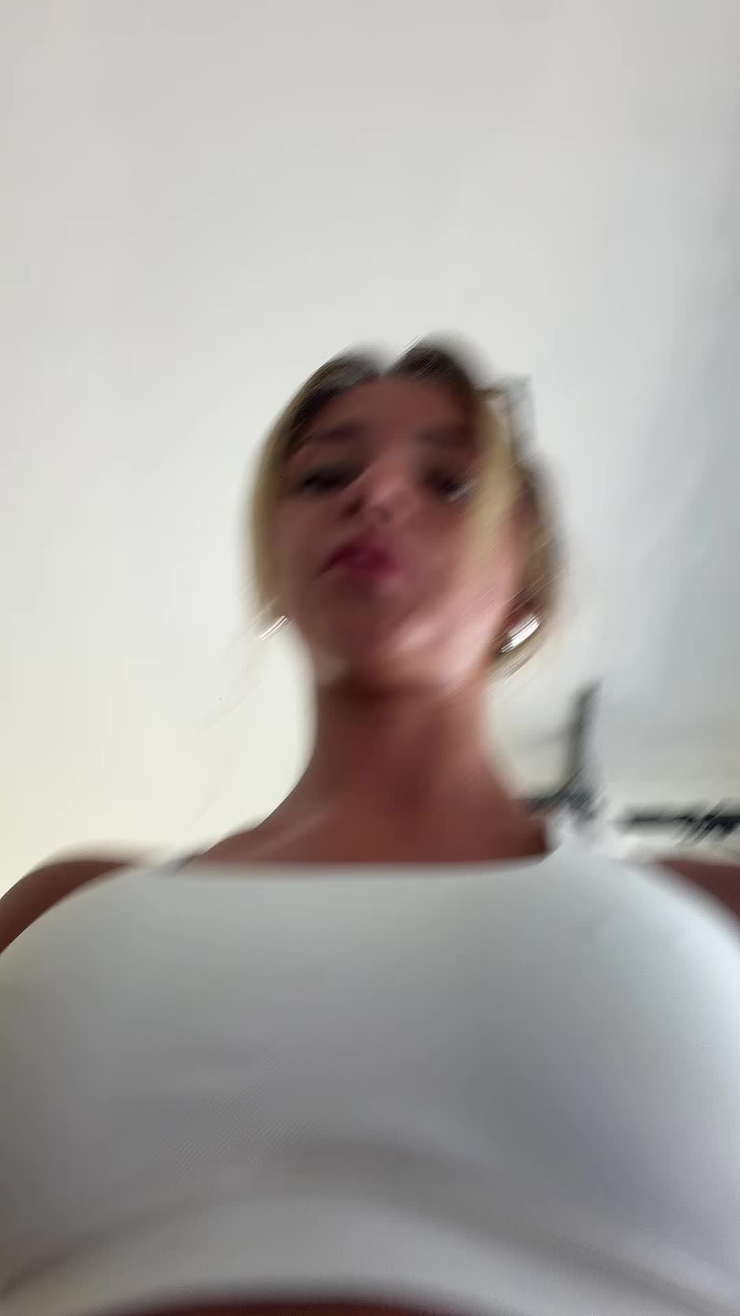 @EMELYE