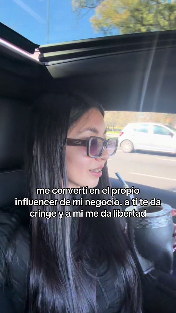 @Camila Herrera👩🏻💻