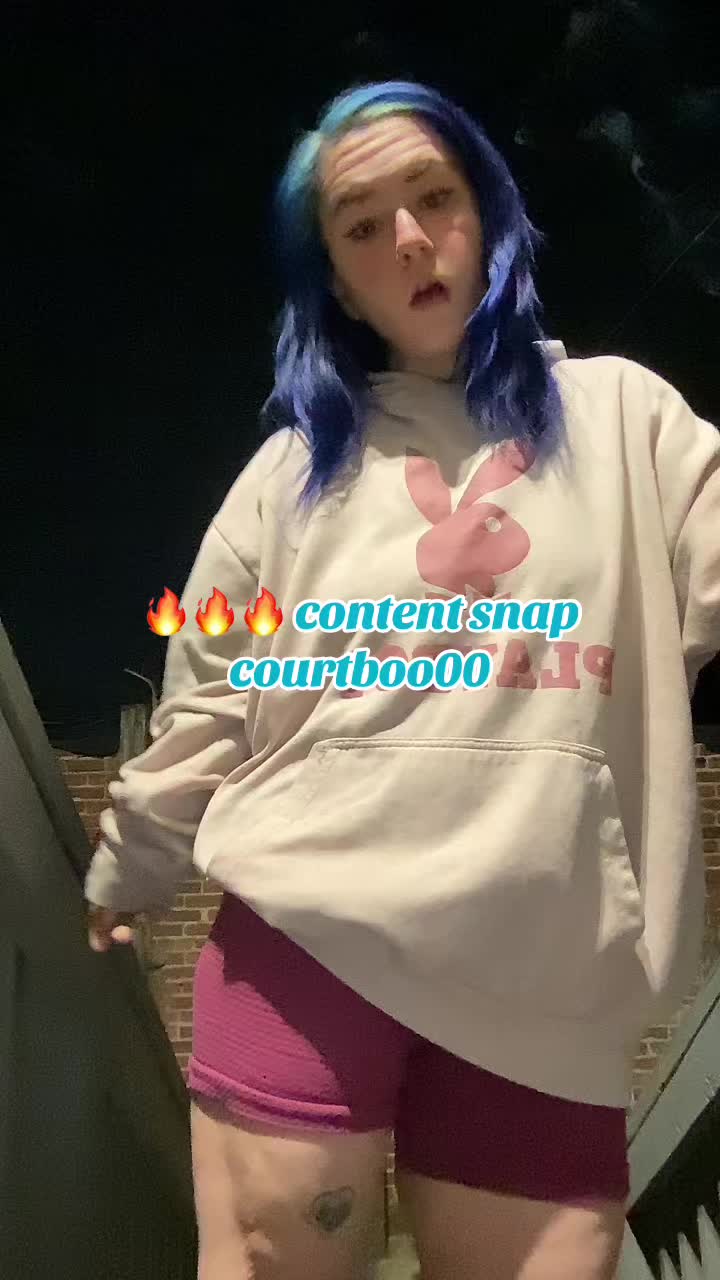 @its.courtneys.w0r1d
