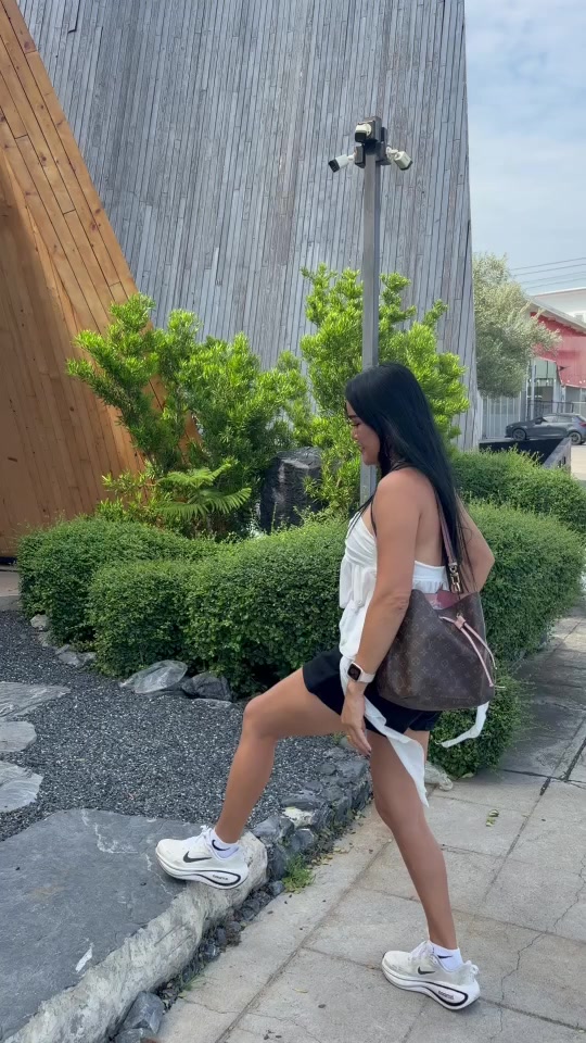 @Suthasinee