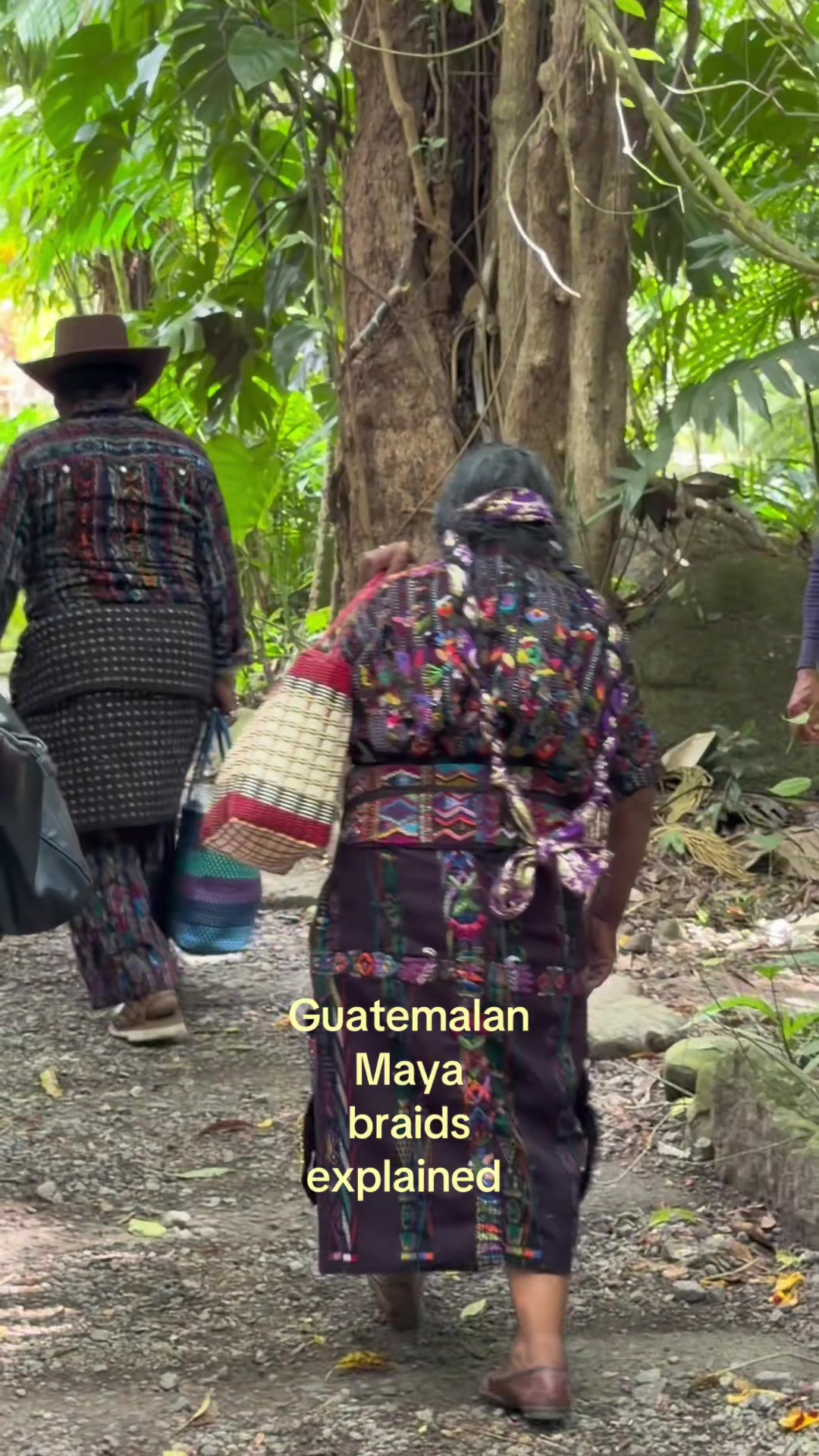 @Johanna | Latina Storyteller
