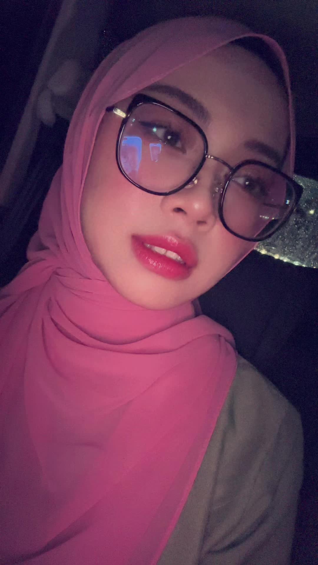 @cat —โ