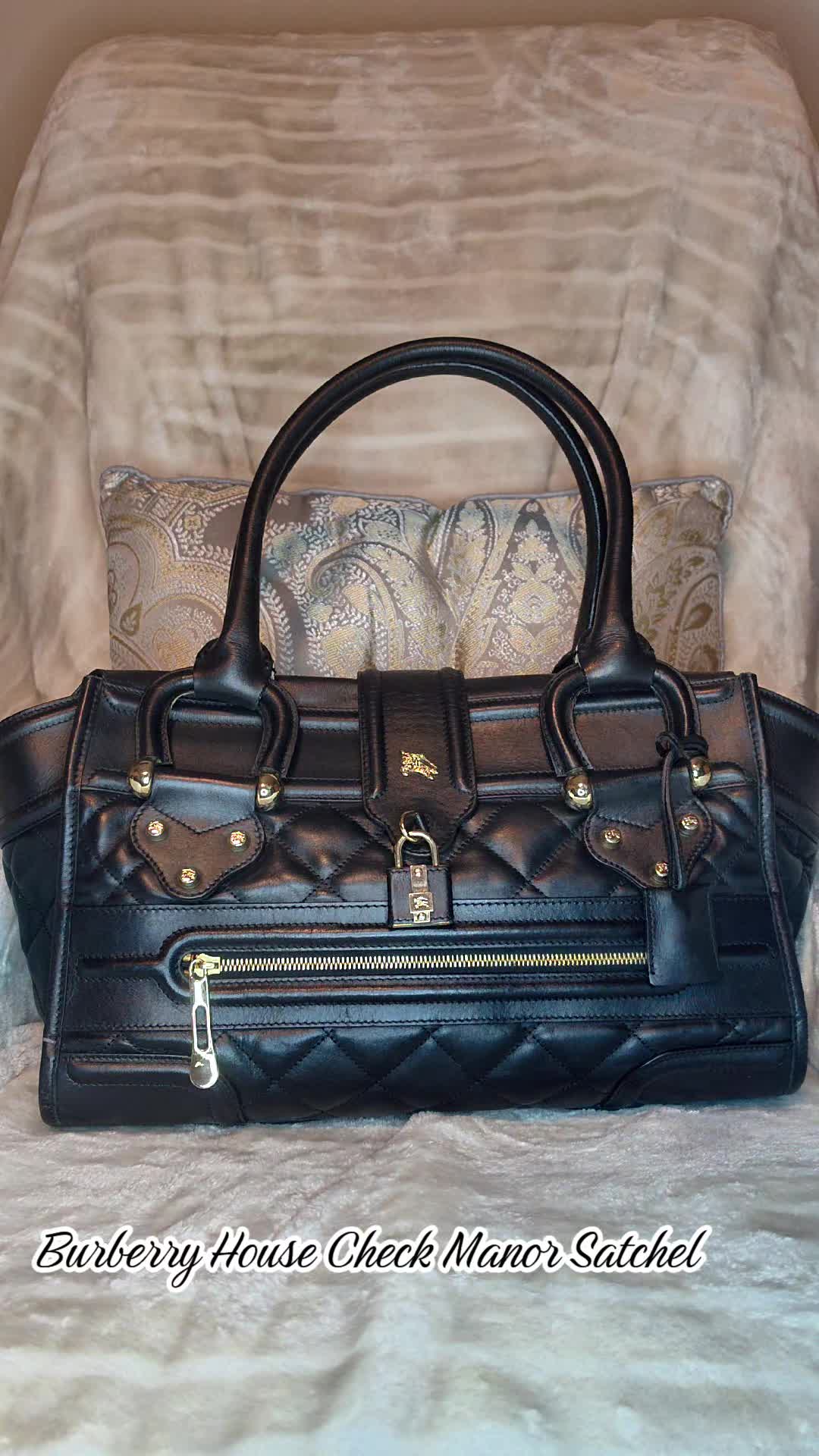 @CoolGirlCarry