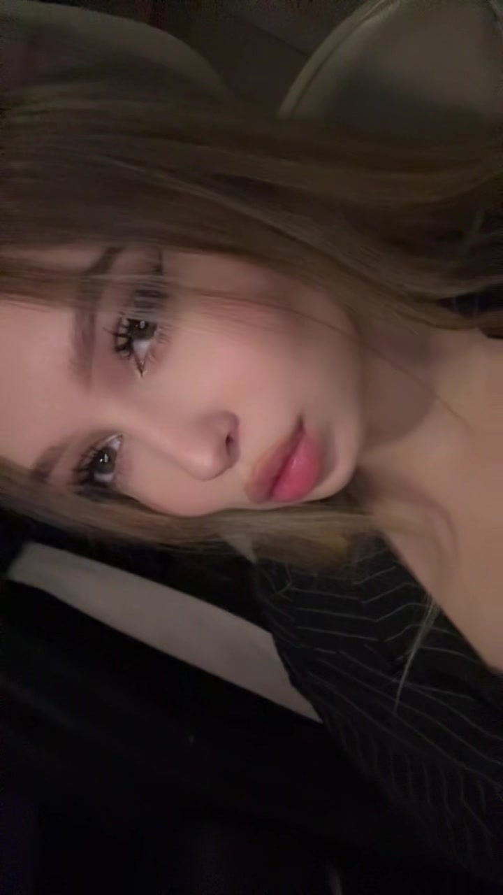 @karina