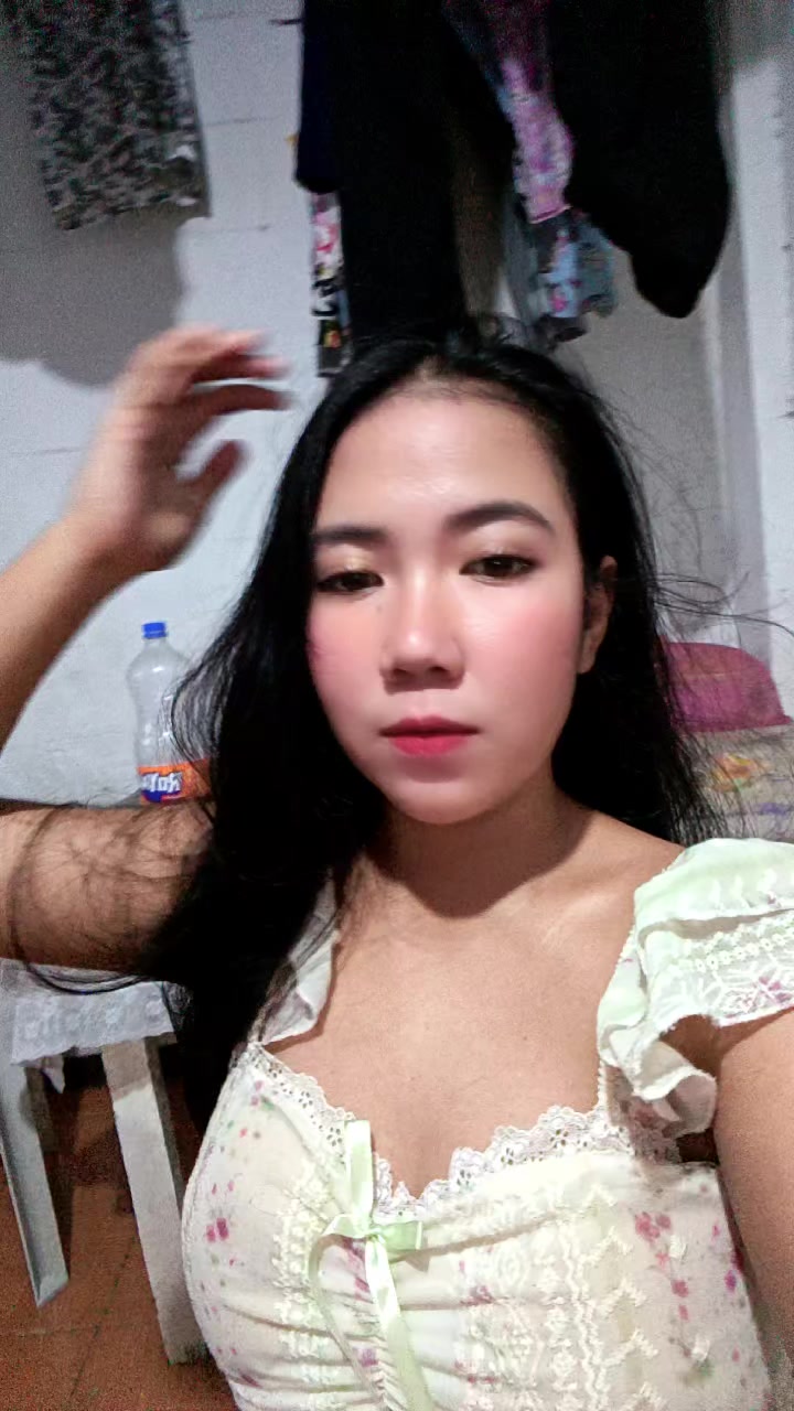 @Ems_