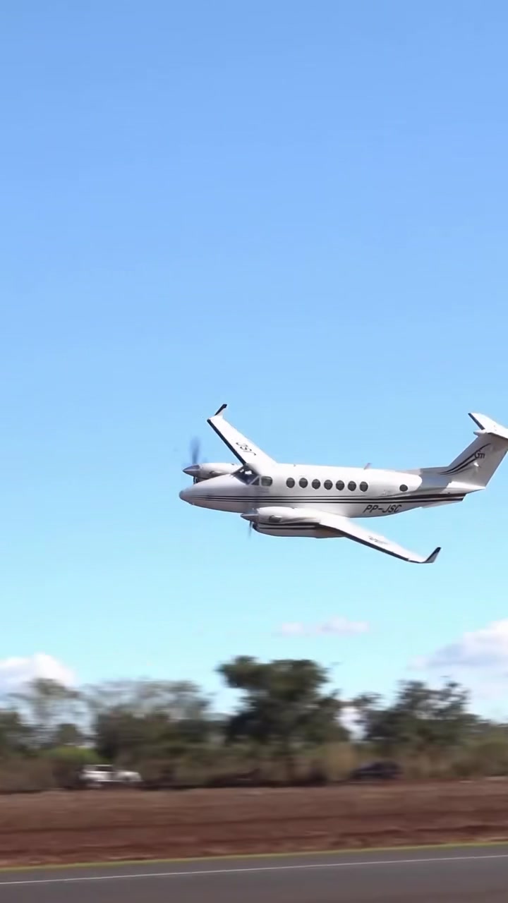 @CompreAero