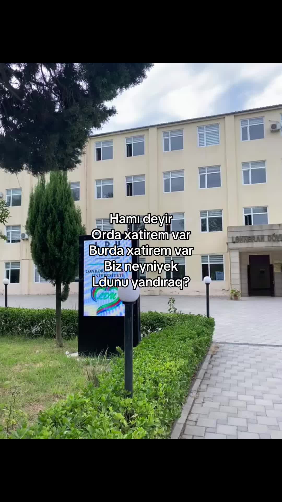 @𝓜. 𝓔