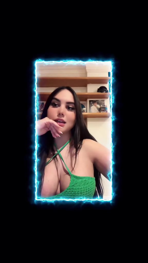 @💞𝓿𝓲𝓬𝓴𝔂🎧