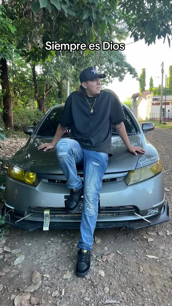 @🇸🇻Sr Colindres_Official💙🦌