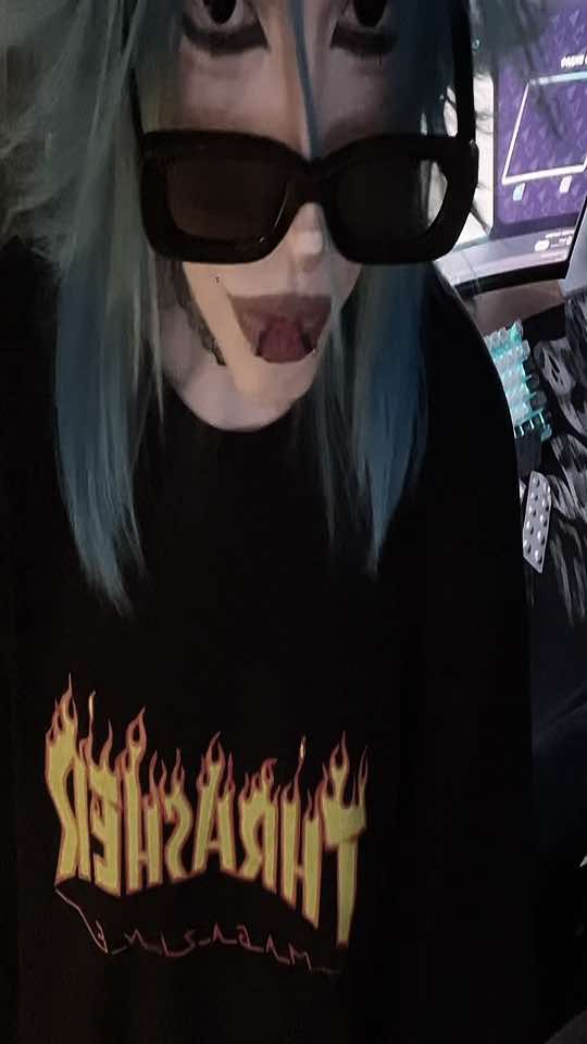 @ďefective