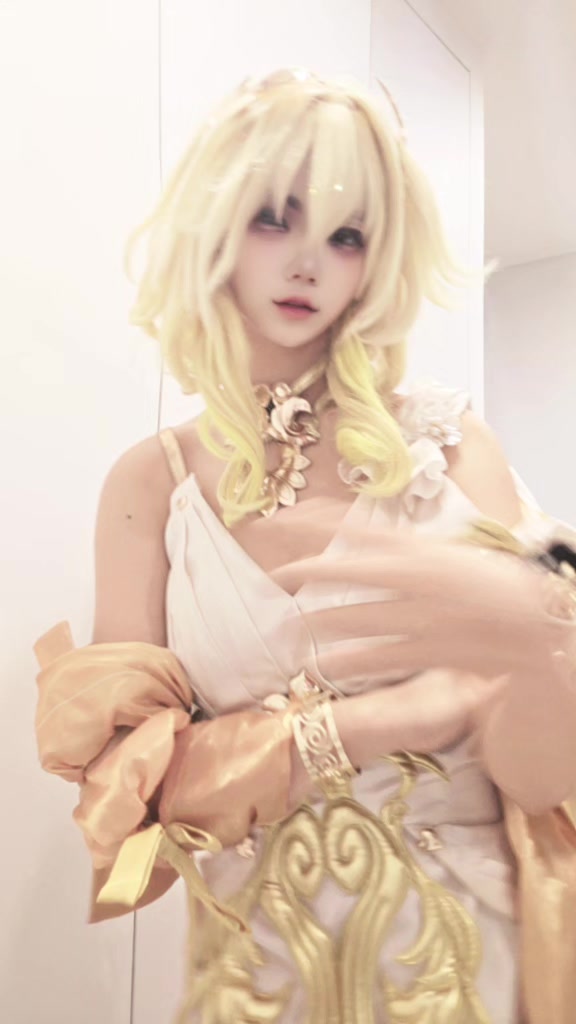 @퐁퐁 ♠︎ cos