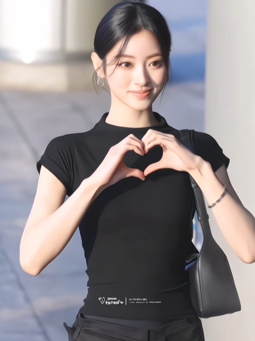@Chan♡m ⟆