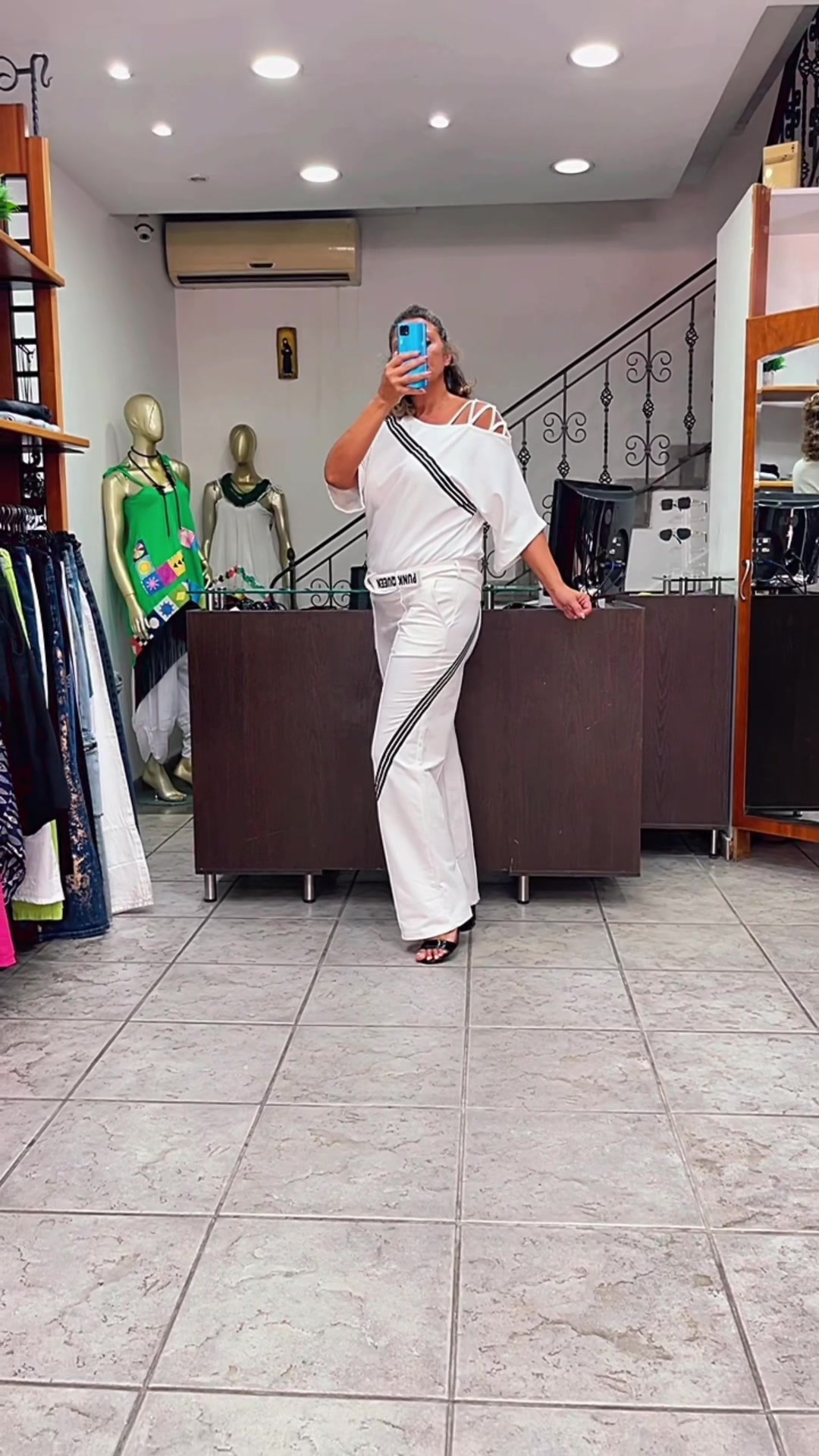@Boutique Bizarre