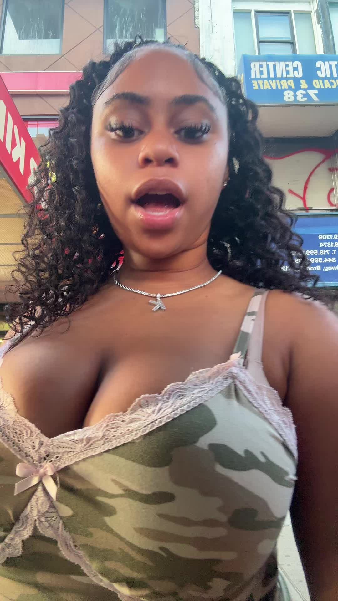 @Kaylalebomb ✨
