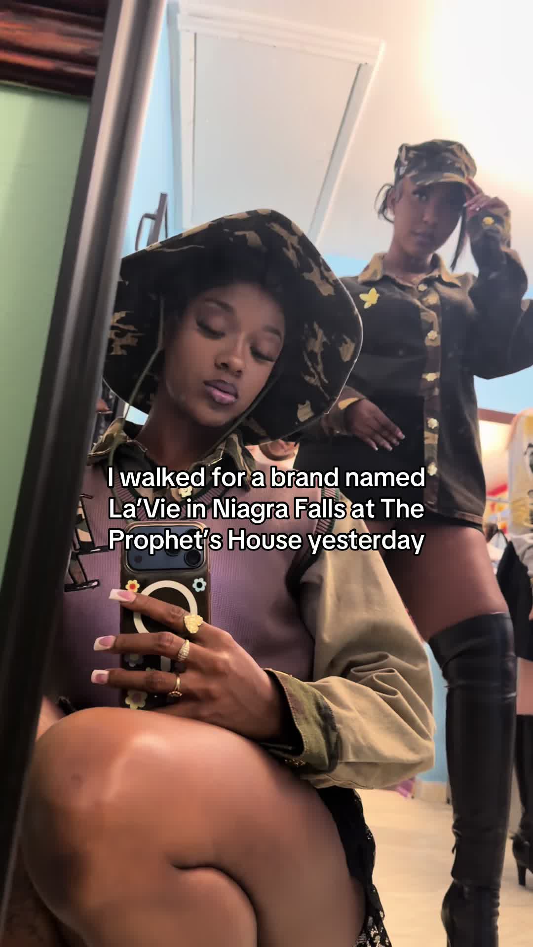@drxnaxia
