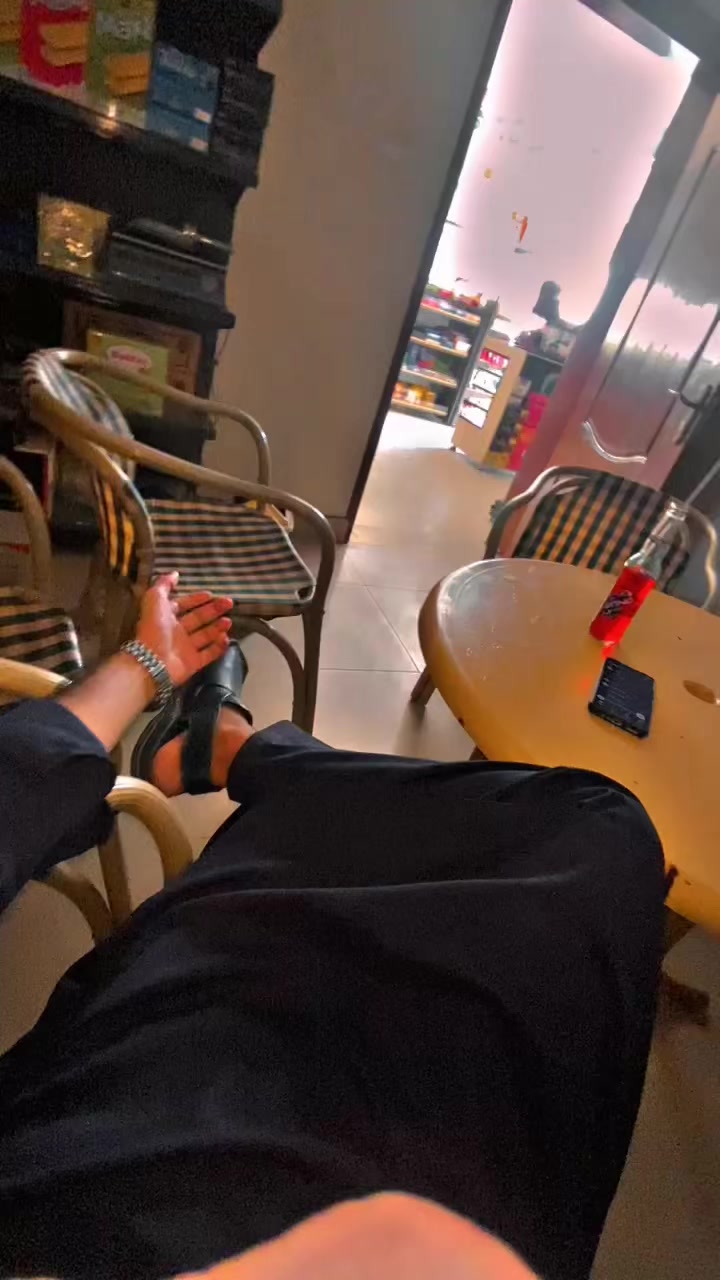 @ʟɪꜰᴇ_ᴏꜰ_ꜱʜᴀᴍɪɪ🥂🚩