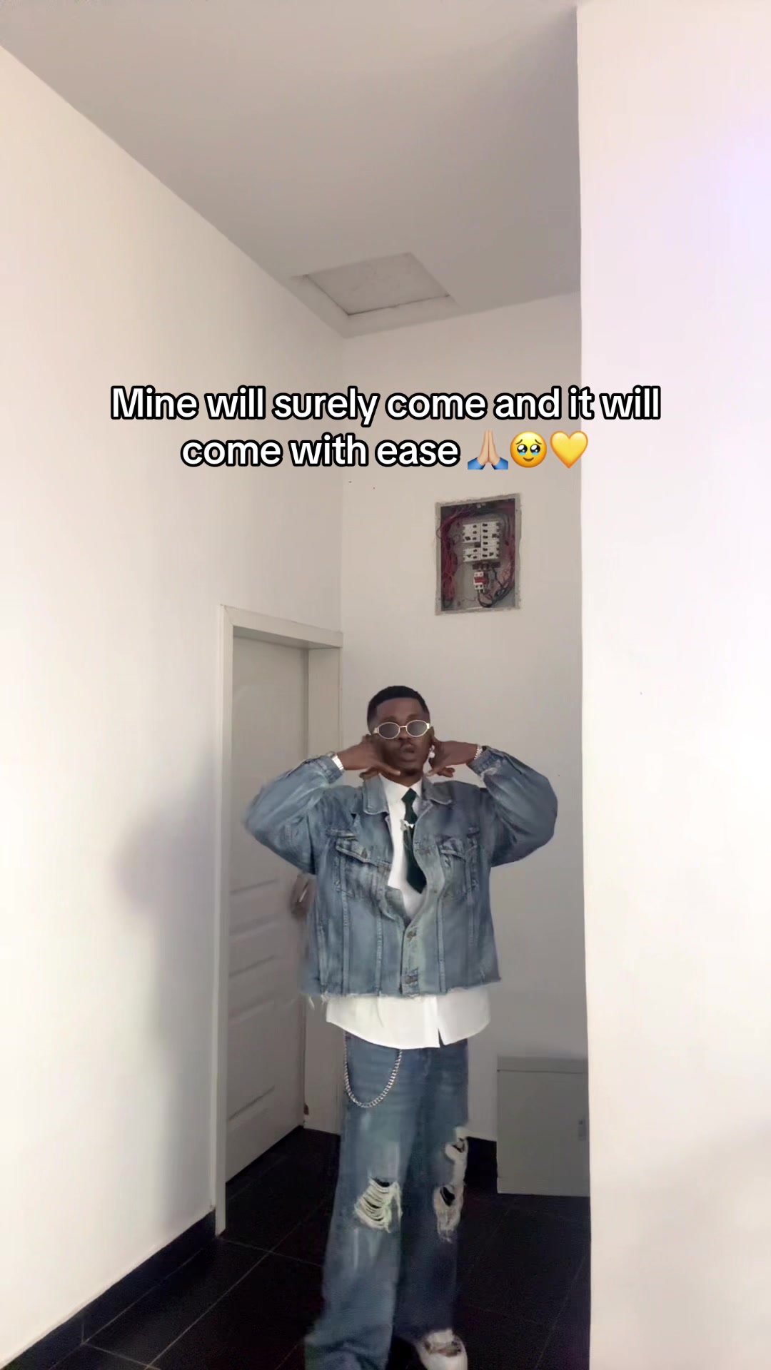 @TeeFamous