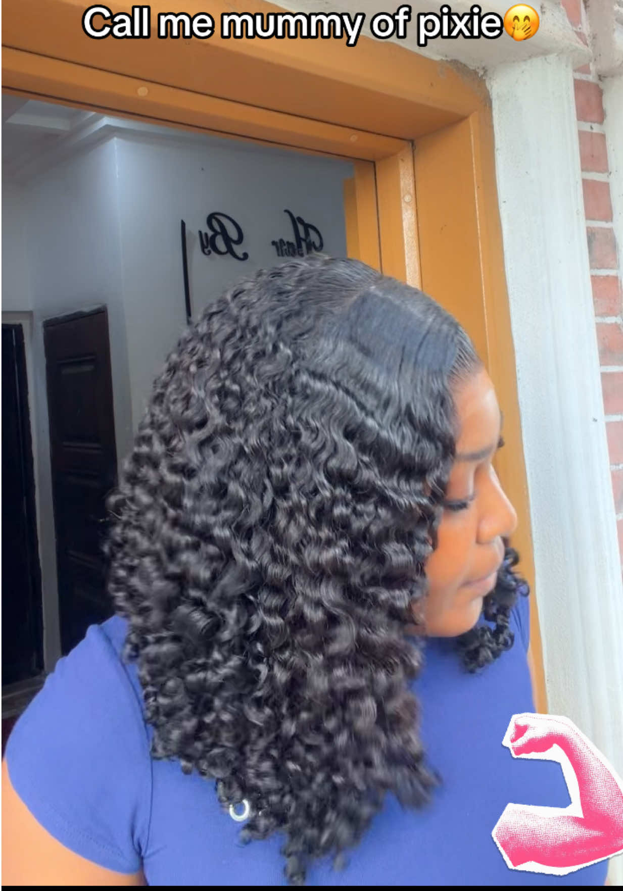 @HAIRBYGLORY (HAIR BRAND)