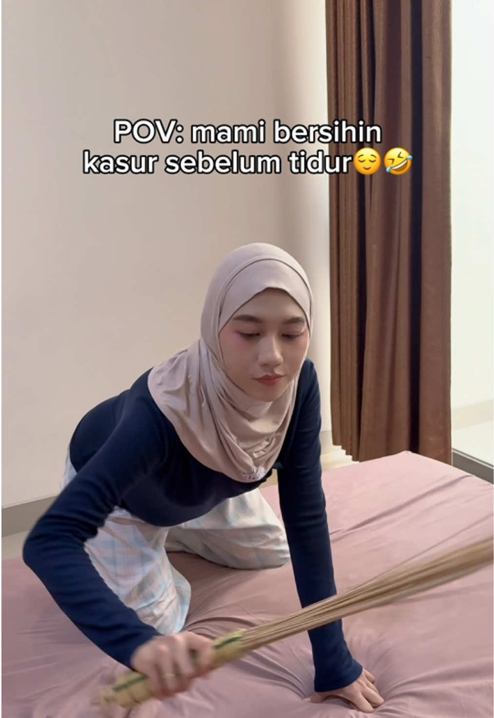 @Galyas