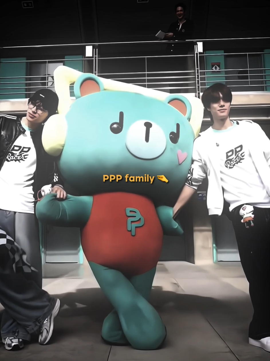 @๐๐๐ฉ๐ก๐ฎ๐ฐ๐ข๐ข
