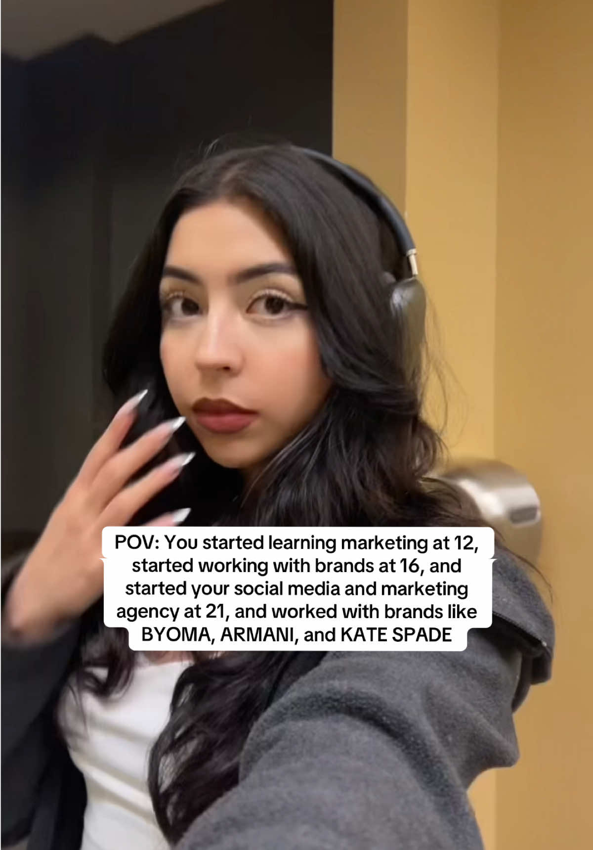 @Vanessa ➺ SM +Marketing Agency