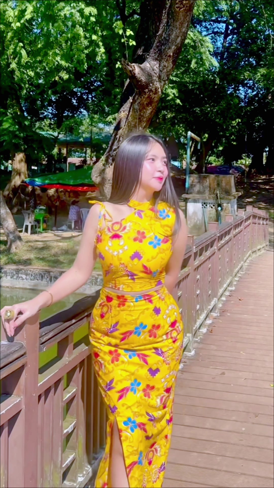 @Win Shwe Yee Thin(ဝါလေး)