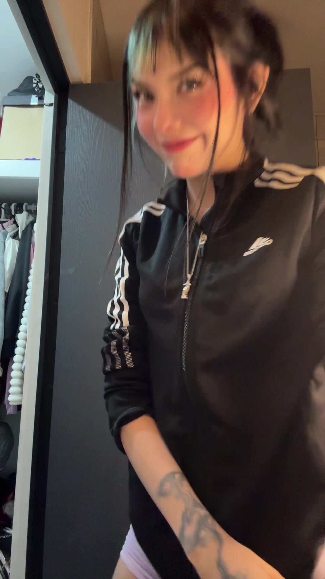 @SkinnyGhostiee🧛🏻&zwj;♀️