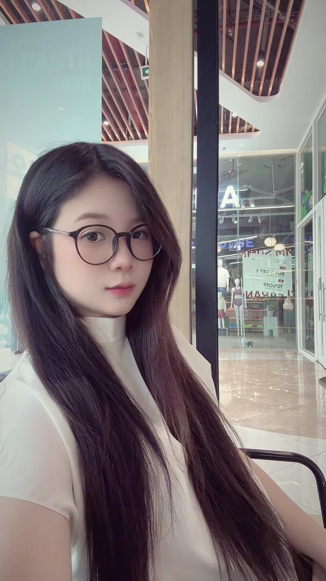 @Lưu Thị Th&uacute;y Hừơng