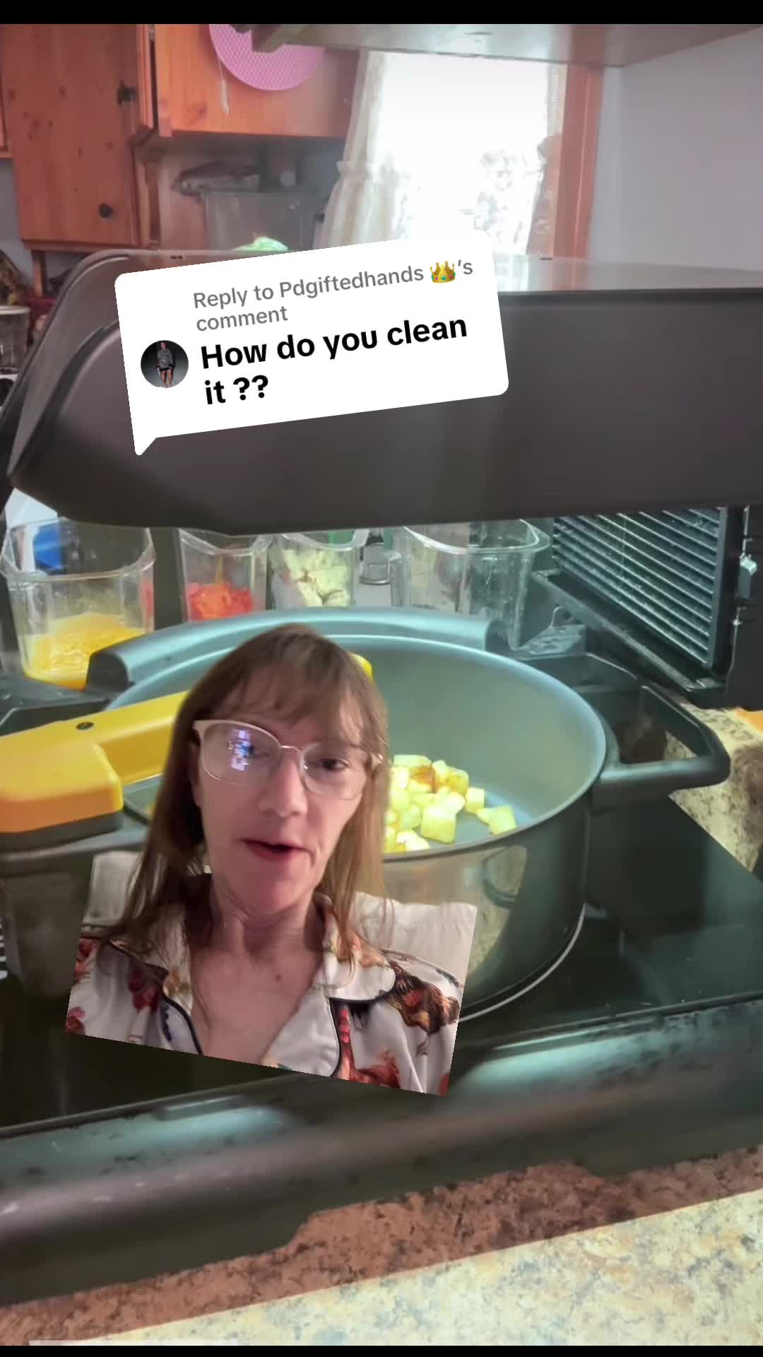 @CraftyLori🧵sews rite