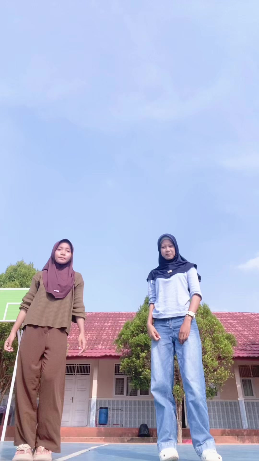@raniaa ayeaye