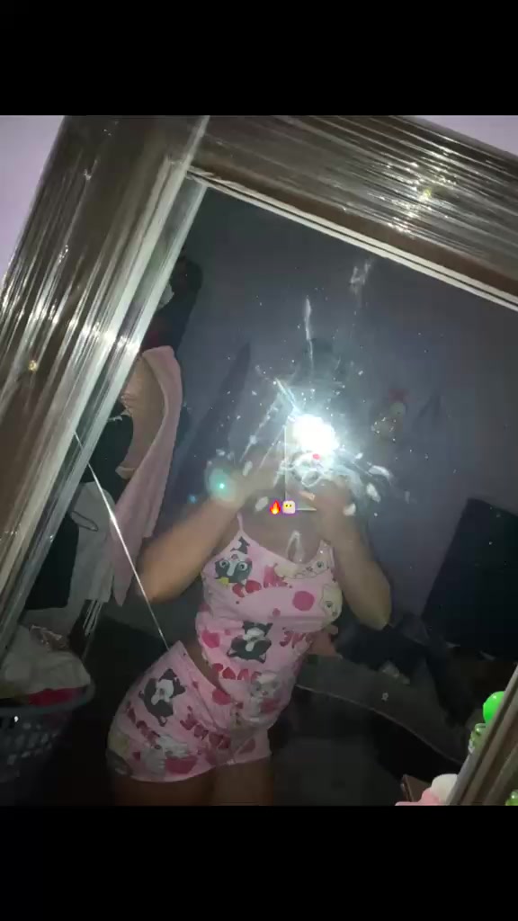@la ni&ntilde;a tik Tok